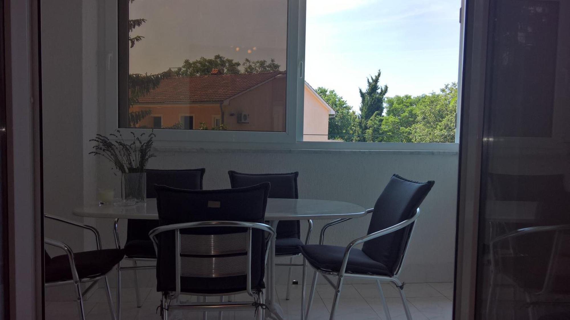 Apartmani Gaj Малинска Экстерьер фото