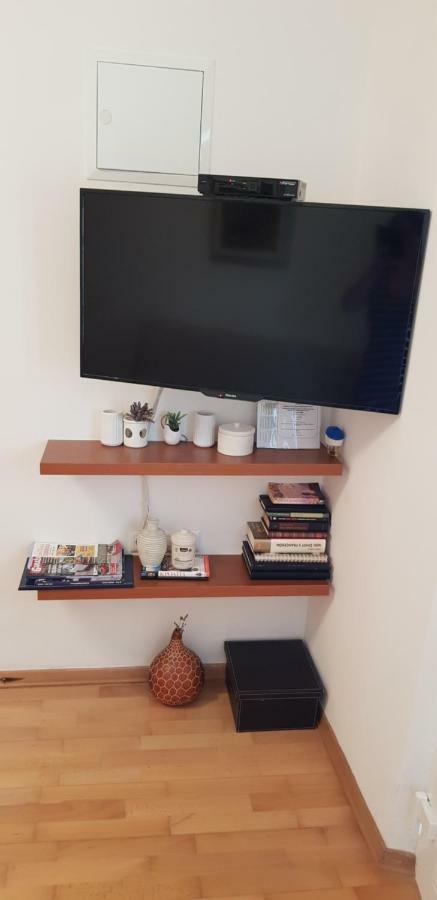 Apartmani Gaj Малинска Экстерьер фото